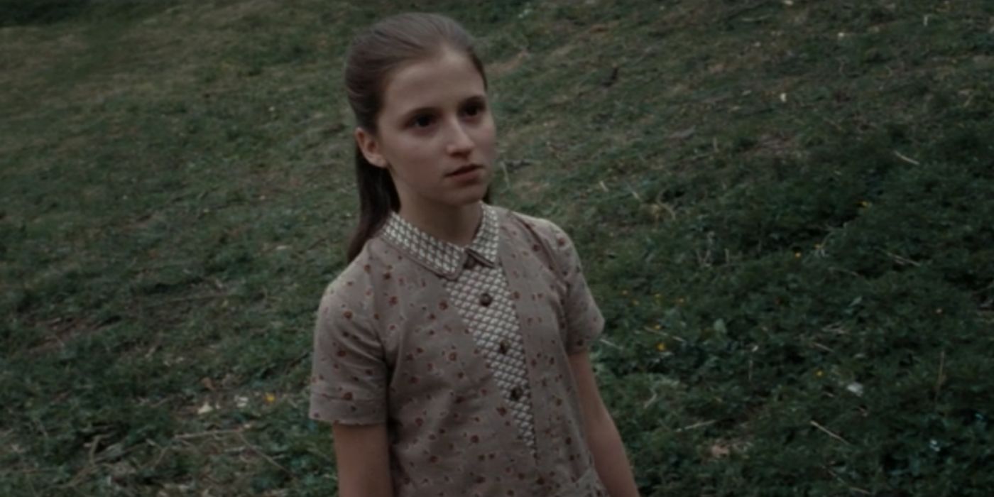 Young Petunia Evans in Harry Potter and the Deathly Hallows