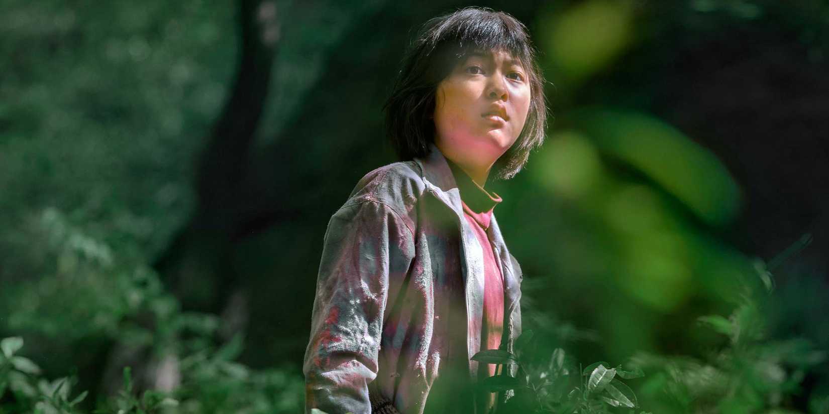 Ahn Seo Hyun looking concerned in Okja