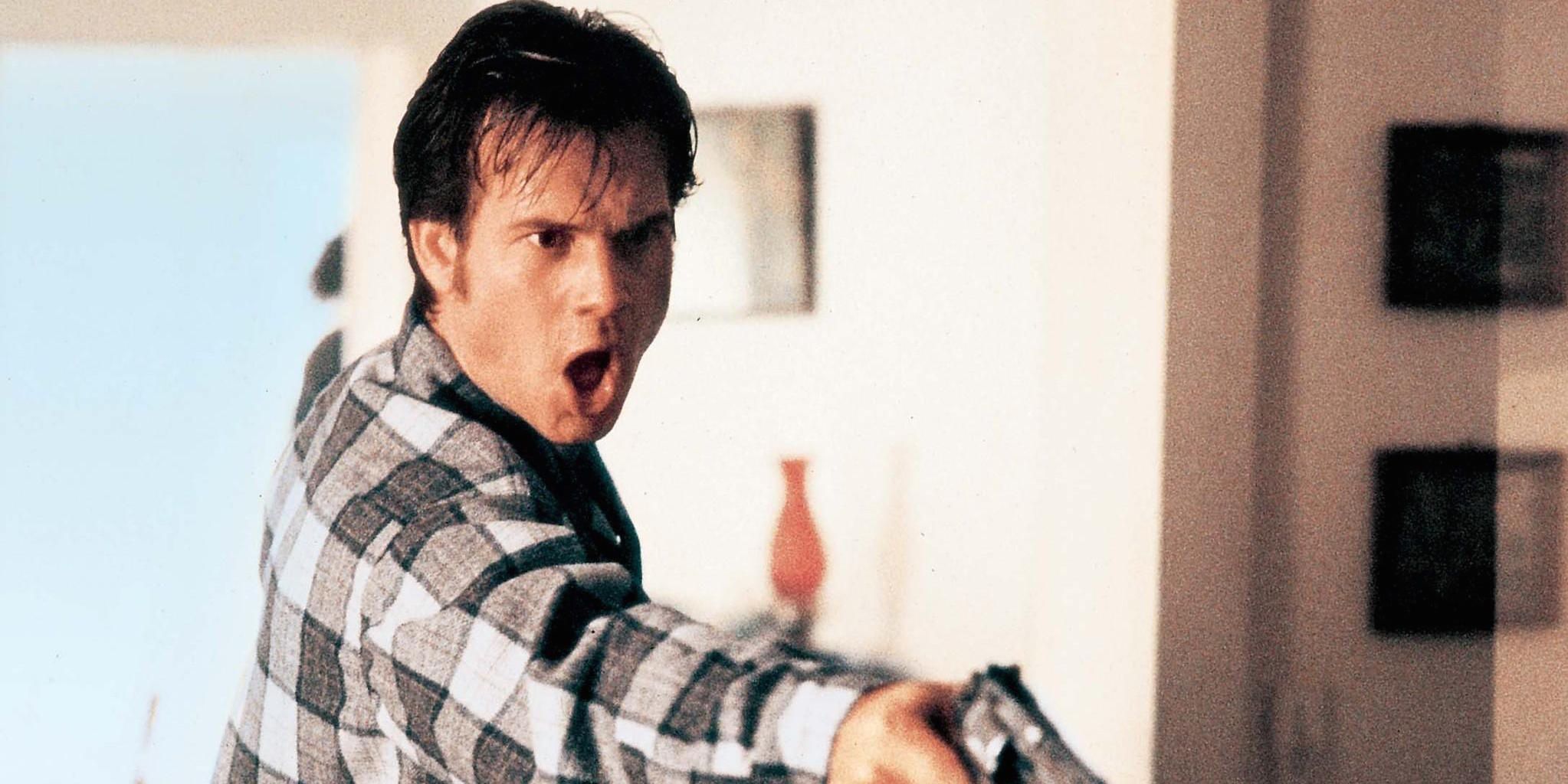 bill-paxton-in-one-false-move-(1992)