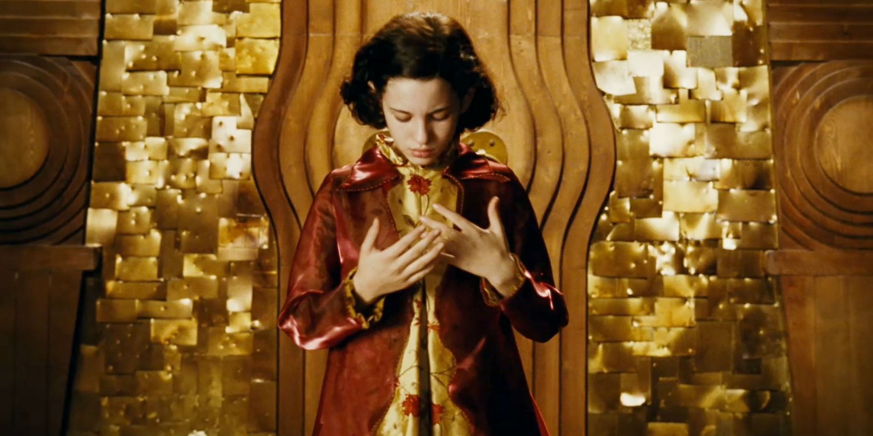 Pan's Labyrinth - Ofelia in gold chamber