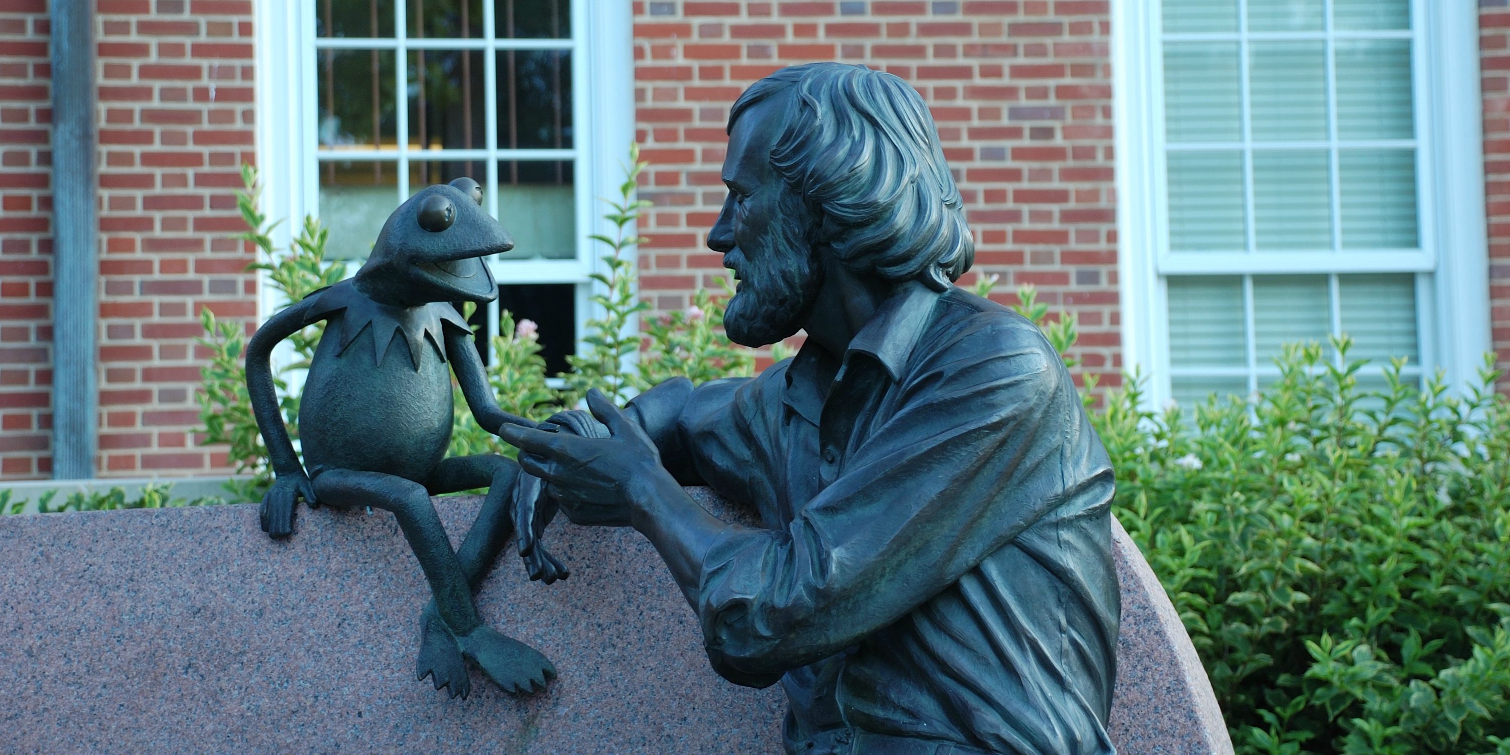 Jim Henson and Kermit the Frog statue at University of Maryland