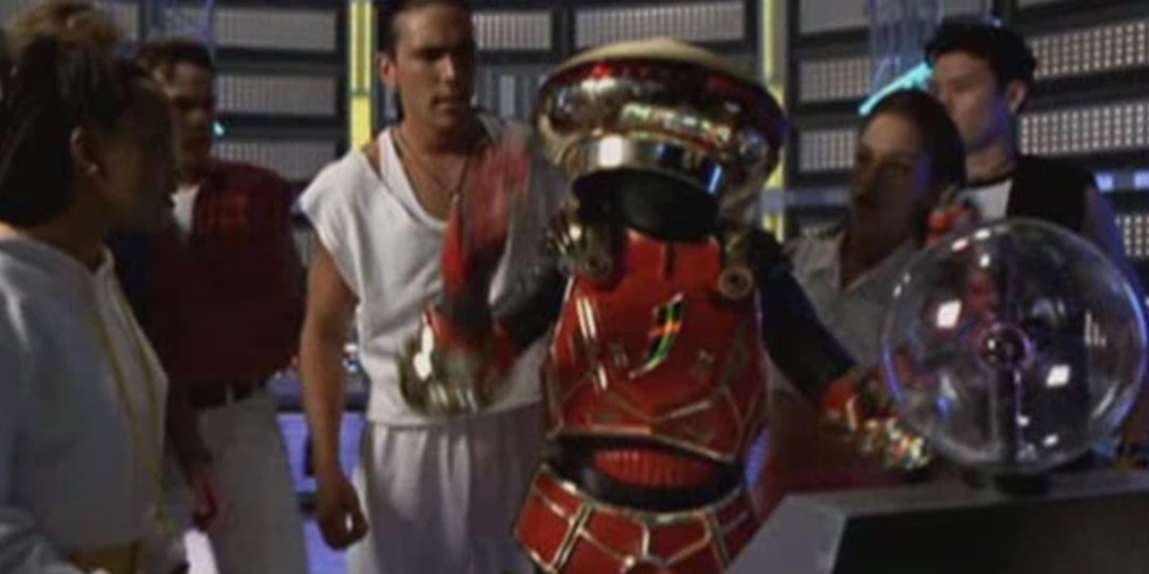 Alpha-5 and the Power Rangers in the Mighty Morphin Power Rangers Movie