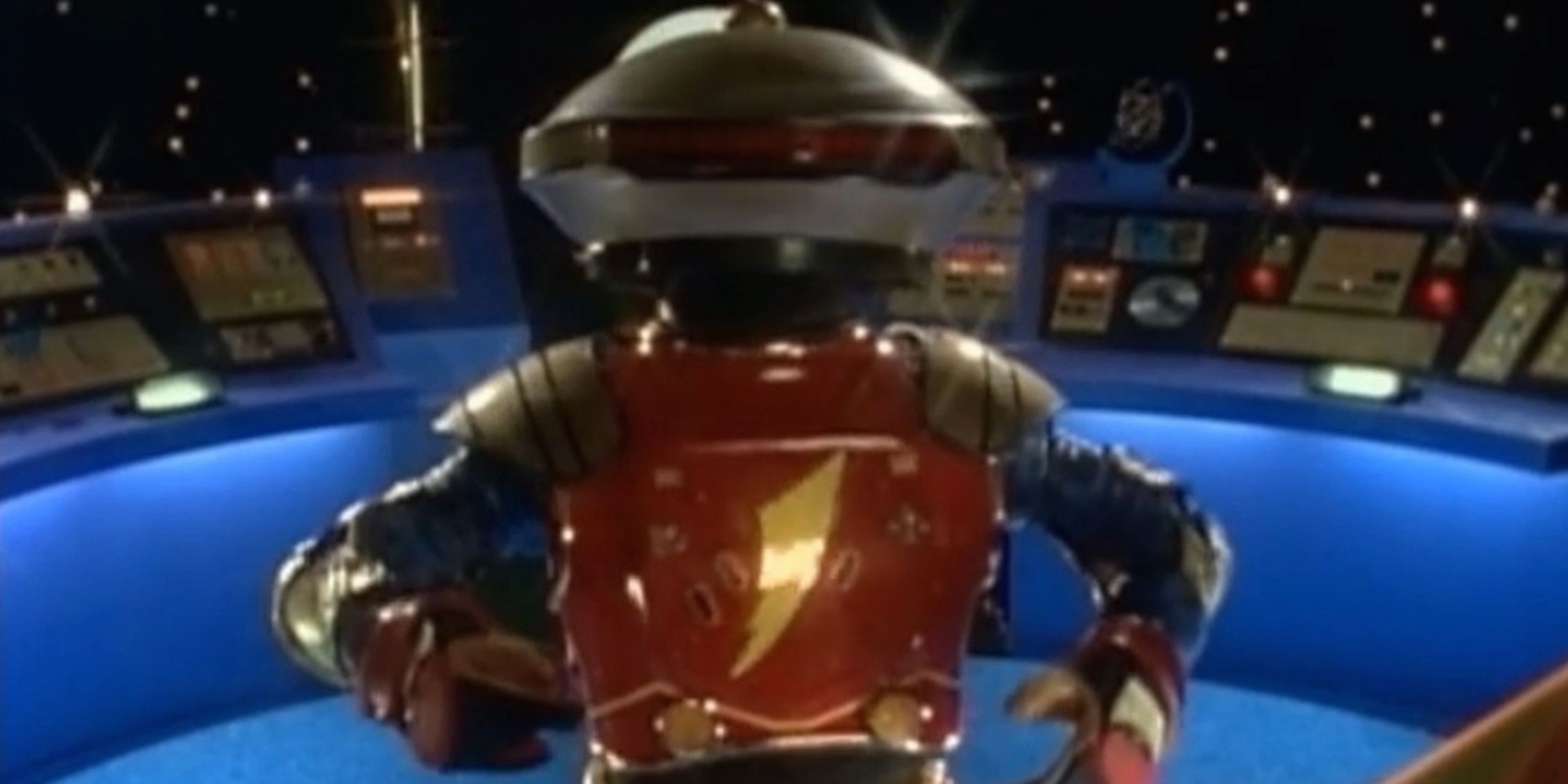 Alpha-5 in the Command Center in Mighty Morphin Power Rangers
