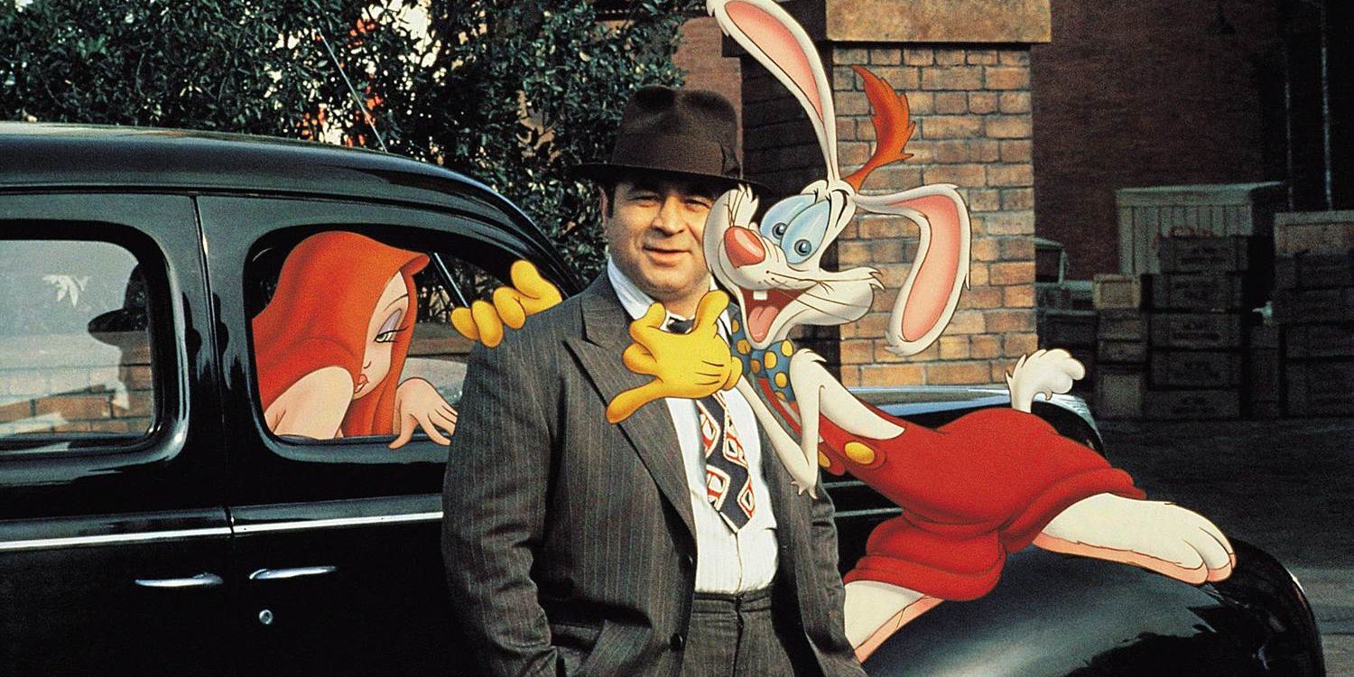 Bob Hoskins in Who Framed Roger Rabbit with Roger and Jessica