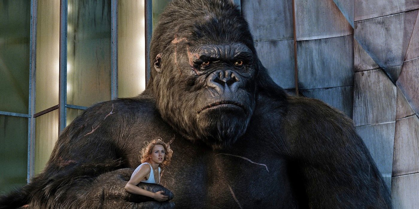 King Kong holding Ann Darrow 2005