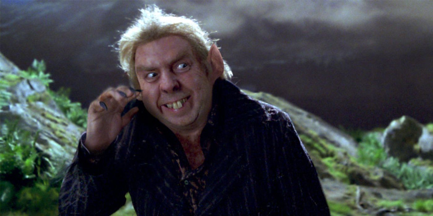 Peter Pettigrew waving and escaping