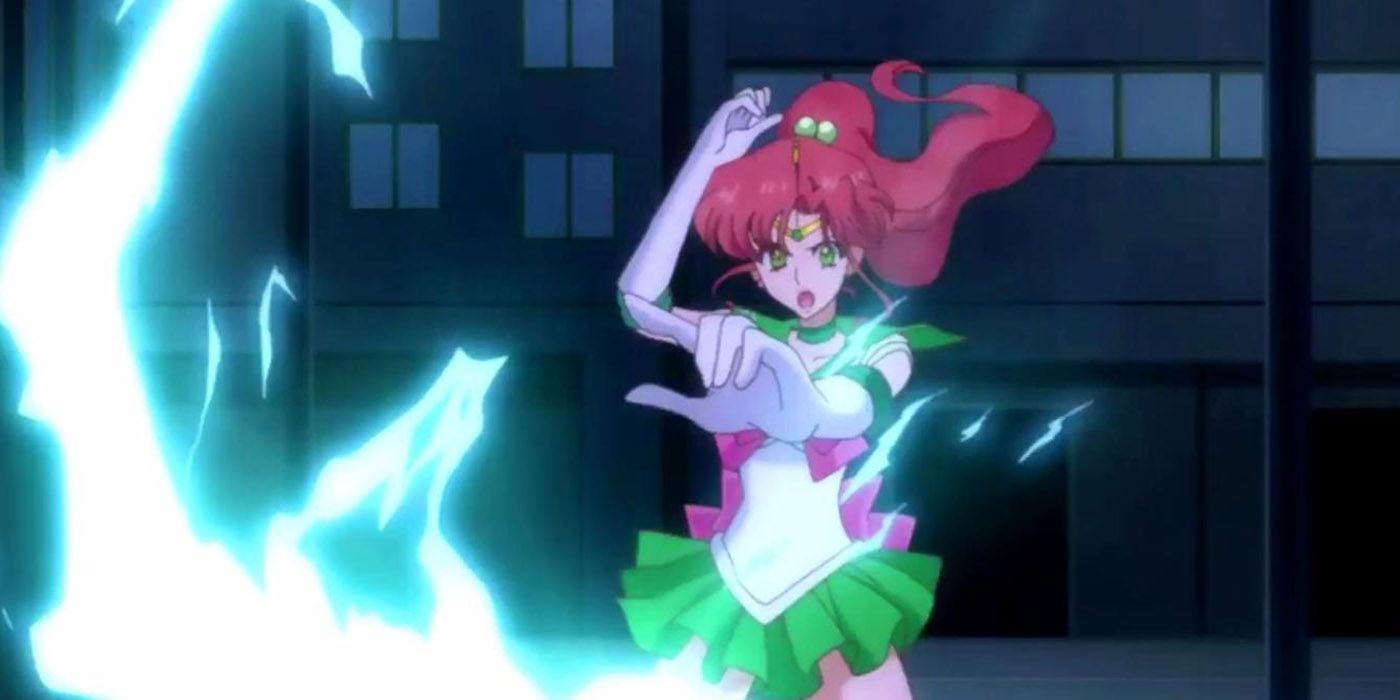 Sailor Jupiter attacks with her lightning in Sailor Moon Crystal