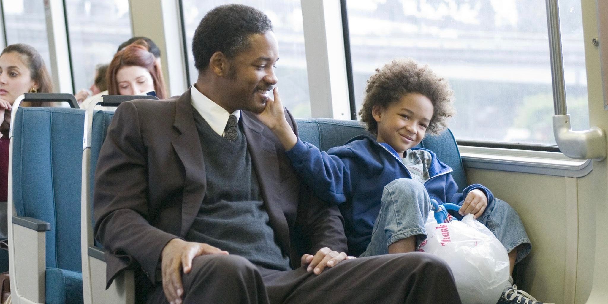 Will Smith e Jaden Smith andando de ônibus em The Pursuit of Happyness