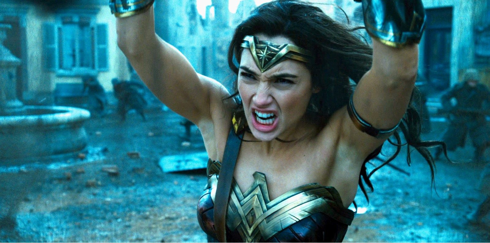 Wonder Woman Trailer Gal Gadot Muscles