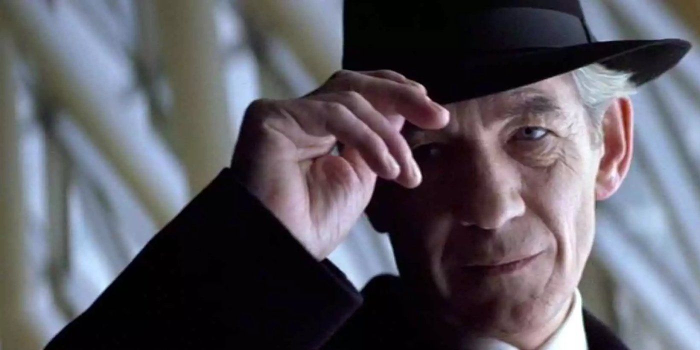 Ian McKellen as Magneto Erik Lehnsherr wearing a hat in X-Men 2000