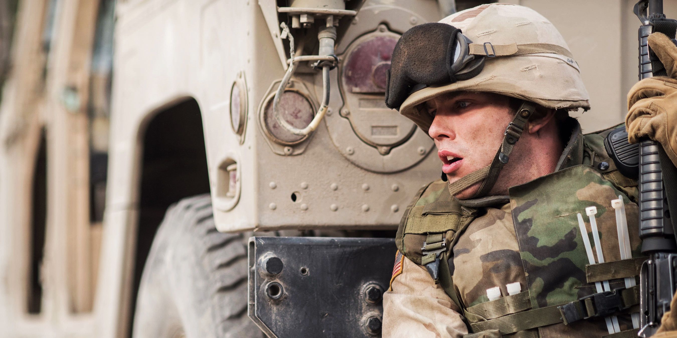 Nicholas Hoult as Matt Ocre in Netflix's Sand Castle