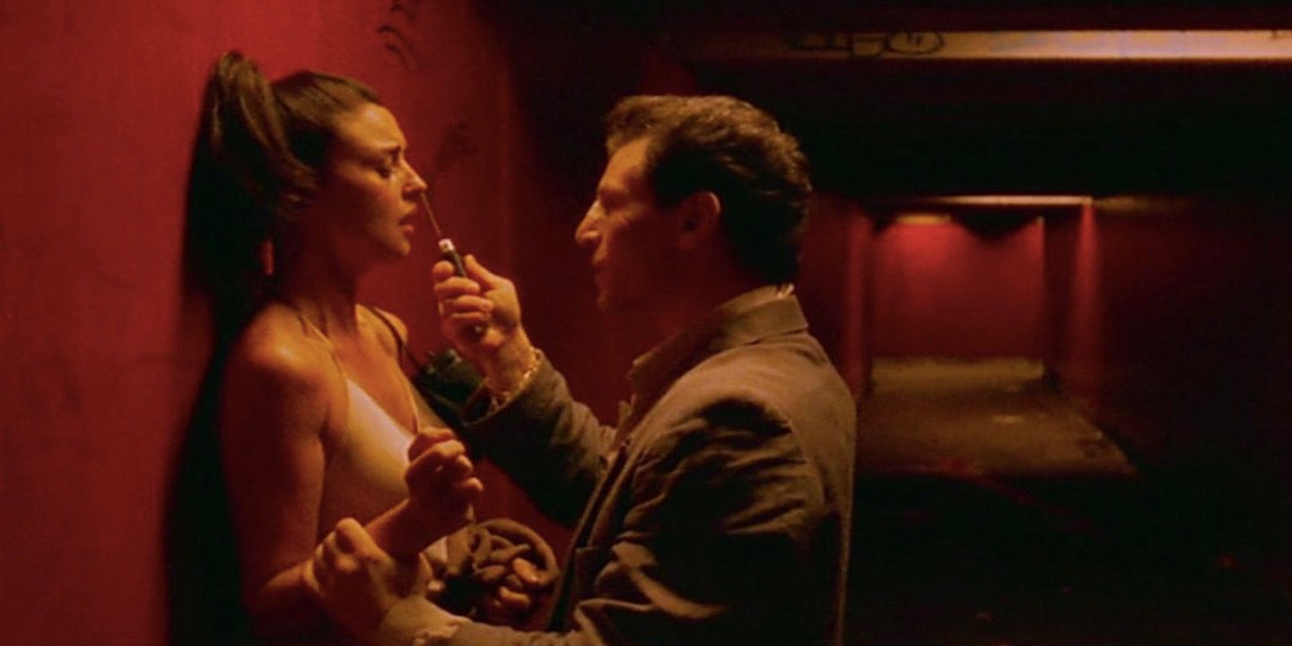 Monica Bellucci is threatened in a tunnel in Irreversible