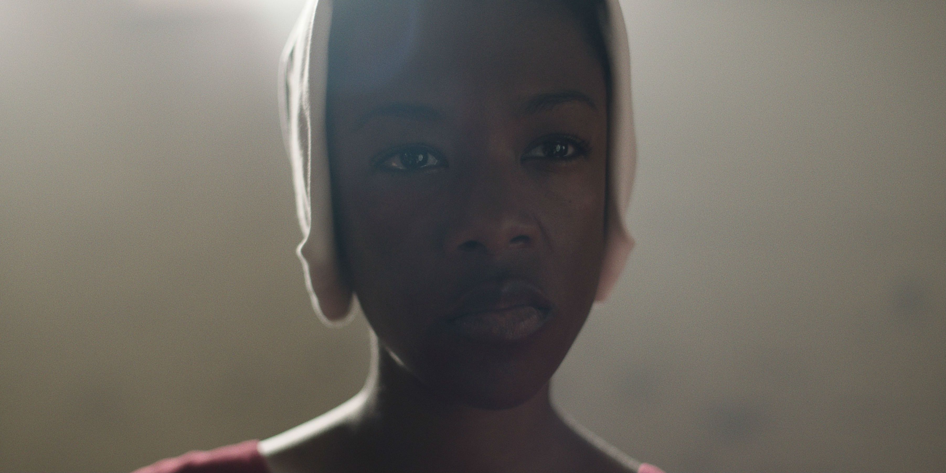 Samira Wiley in The Handmaids Tale