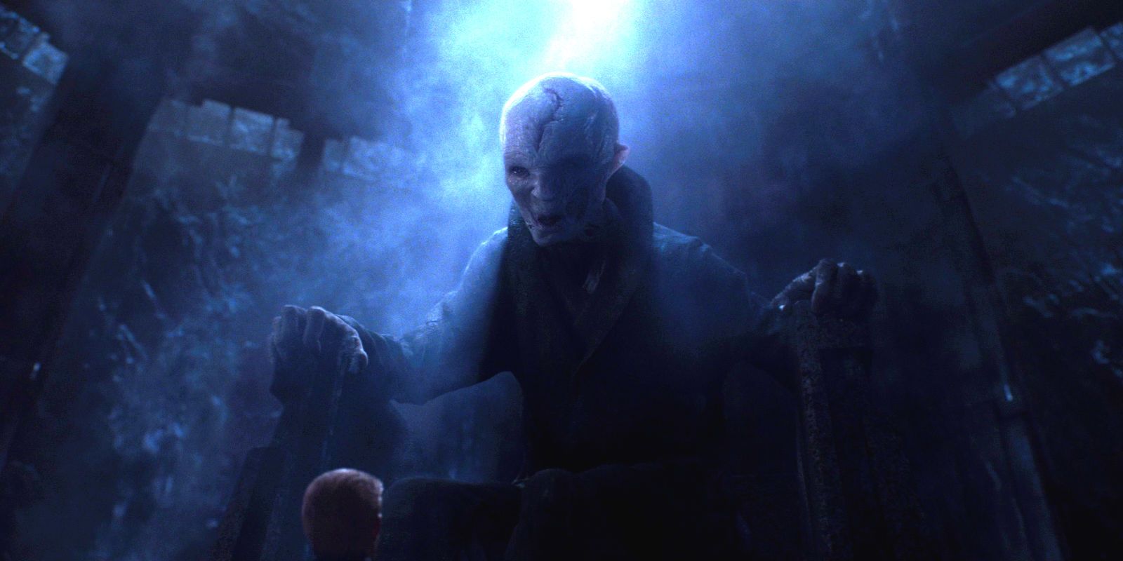 Hologram Snoke in Star Wars The Force Awakens