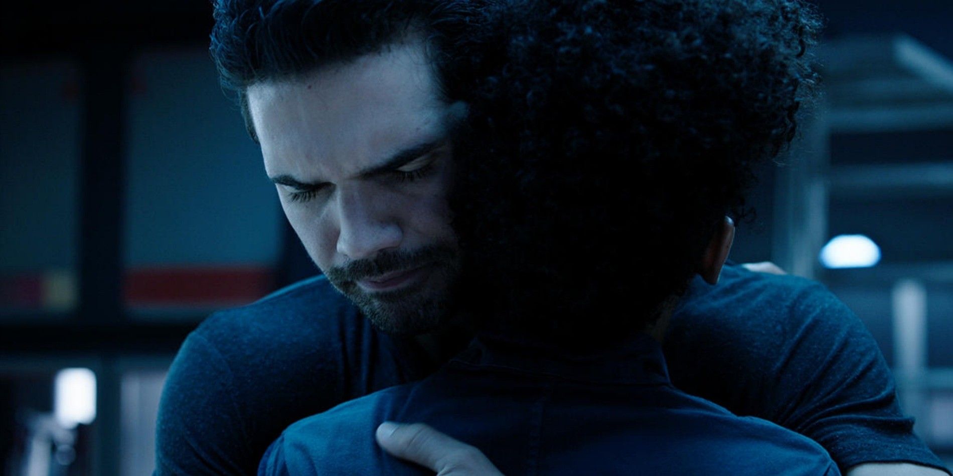 Steven Strait as James Holden and Dominique Tipper as Naomi Nagata in The Expanse season two