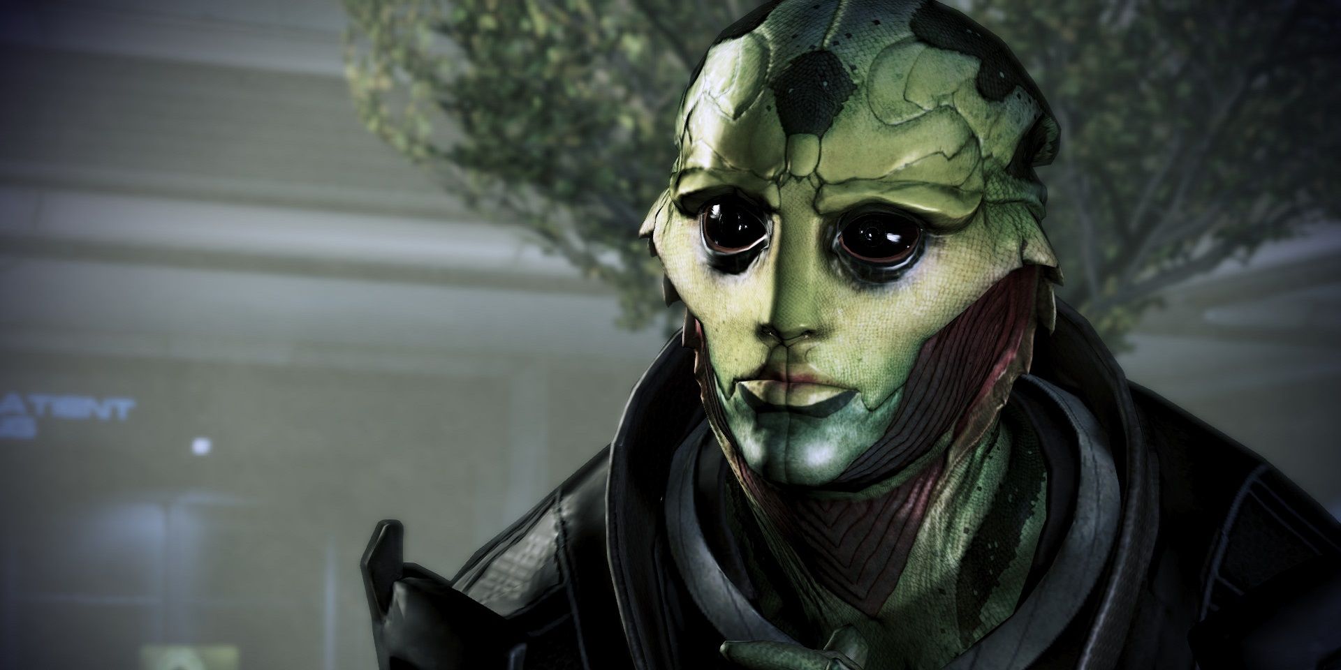 Thane Krios looking to his right in Mass Effect