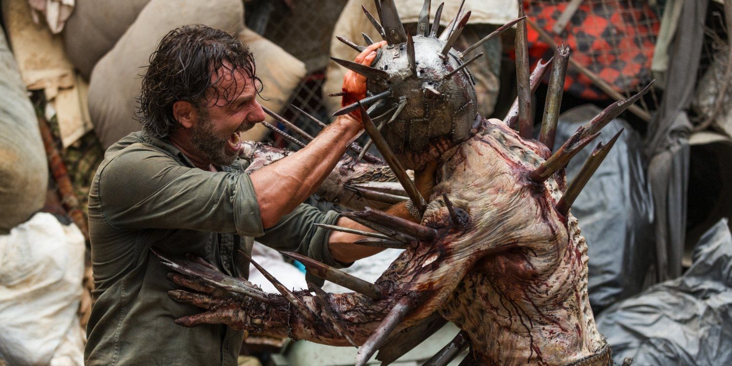 The Walking Dead - Rick fights armored zombie Winslow