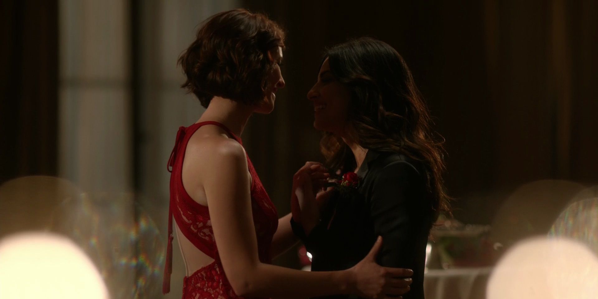 Alex and Maggie together on Prom Night in Supergirl