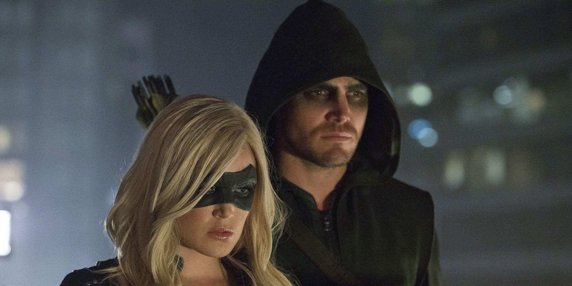 Oliver and Sara guard the city in Arrow