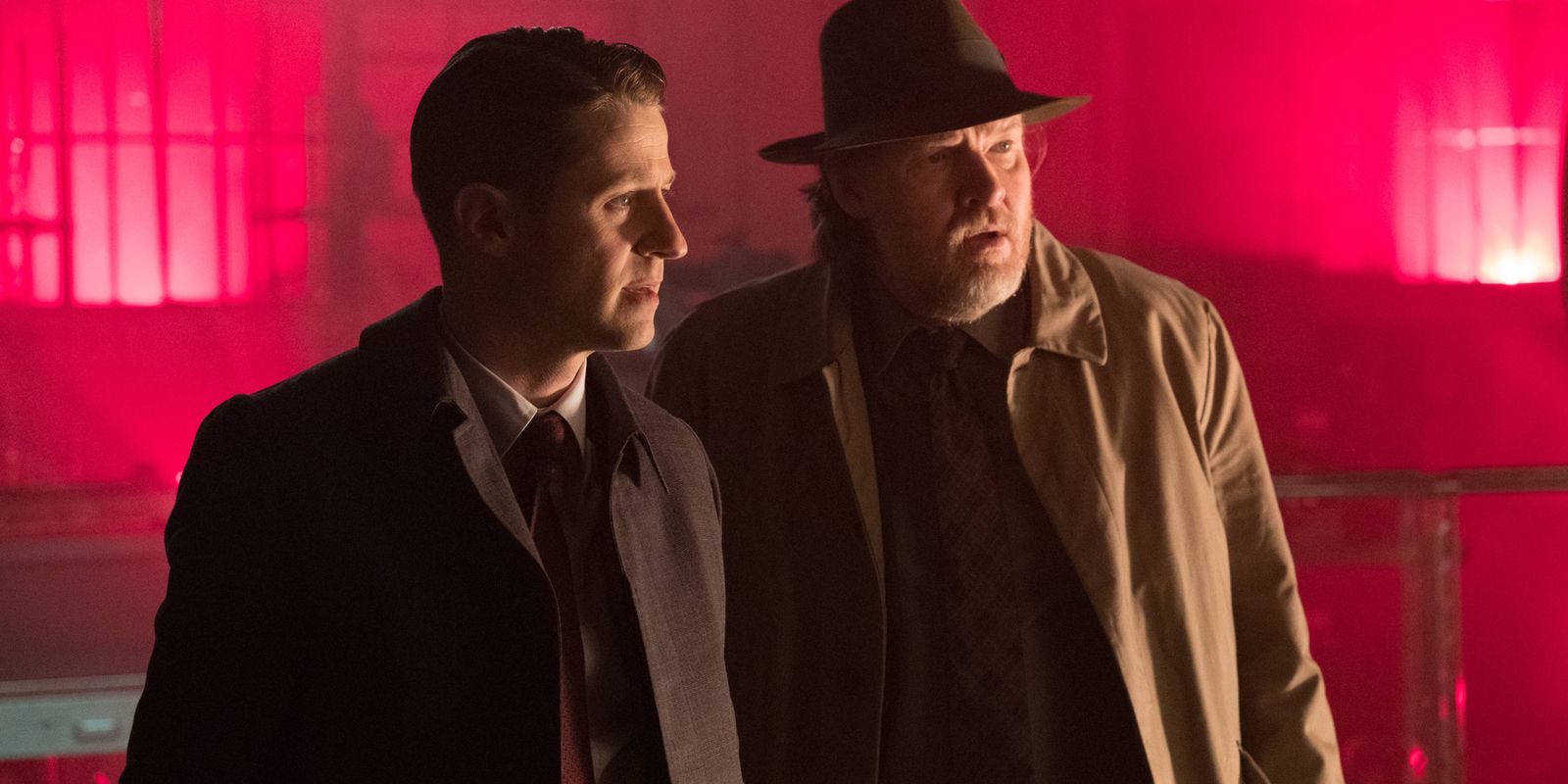 Ben McKenzie and Donal Logue in Gotham Light the Wick