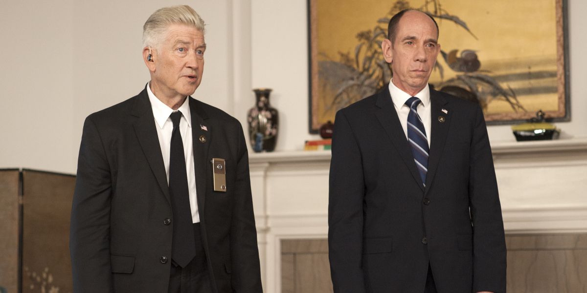 David Lynch and Miguel Ferrer in Twin Peaks Showtime