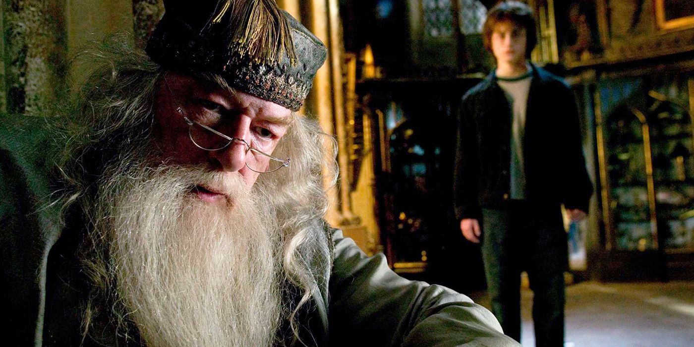 Harry Potter 5 Reasons Dumbledore Should Have Told Harry About The Prophecy Earlier (& 5 He Was Right Not To)