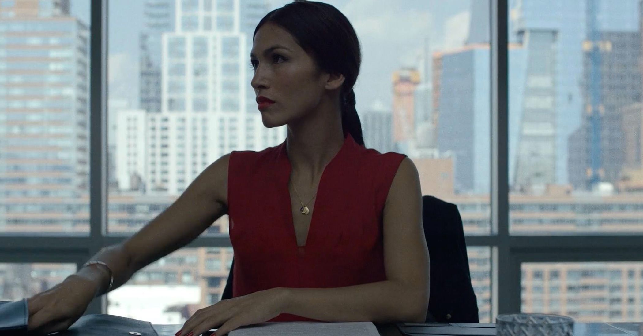 Elektra At Roxxon in Daredevil 2x05 Kinbaku
