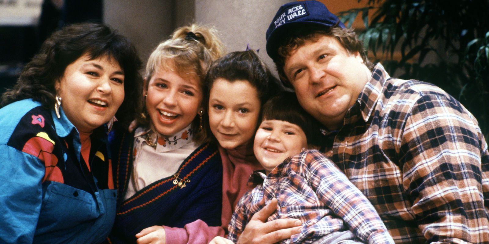 John Goodman and the cast of Roseanne