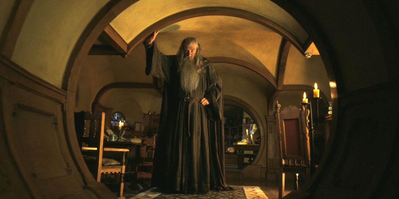 Lord of the Rings Ian McKellen as Gandalf Hobbit Hole