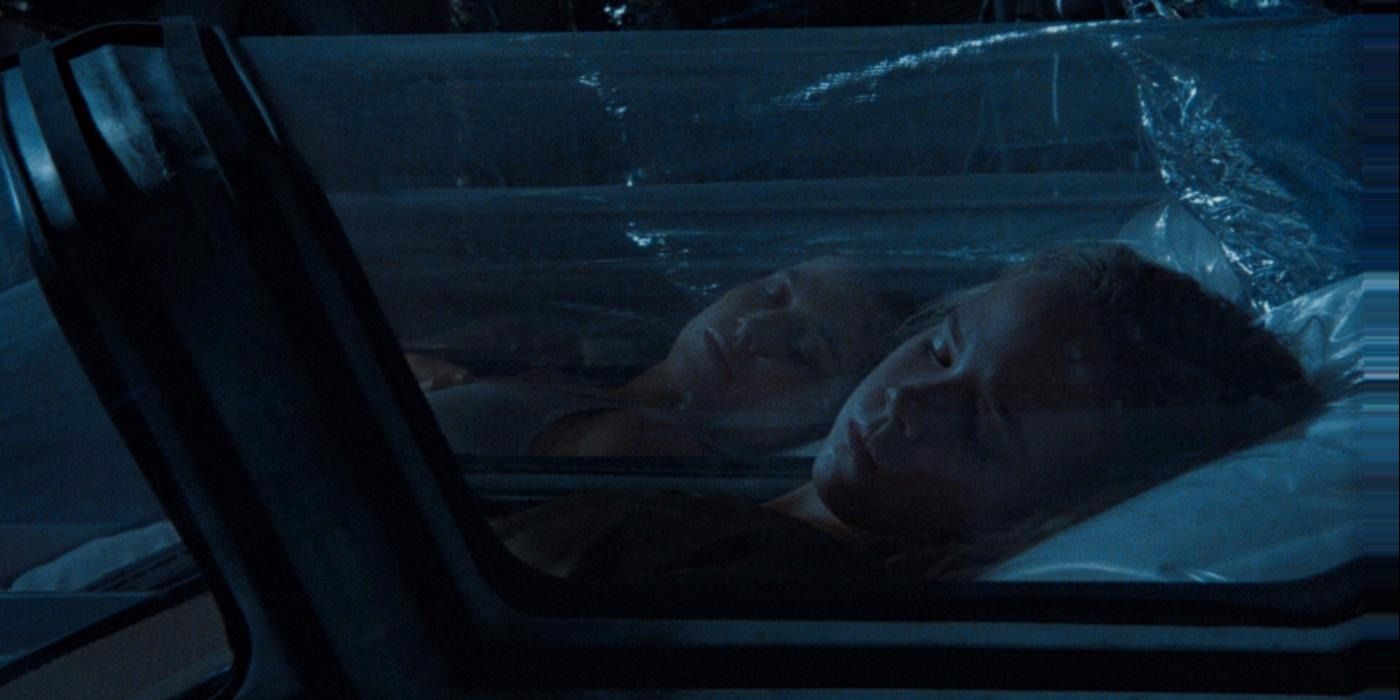 Newt and Ripley in cryosleep