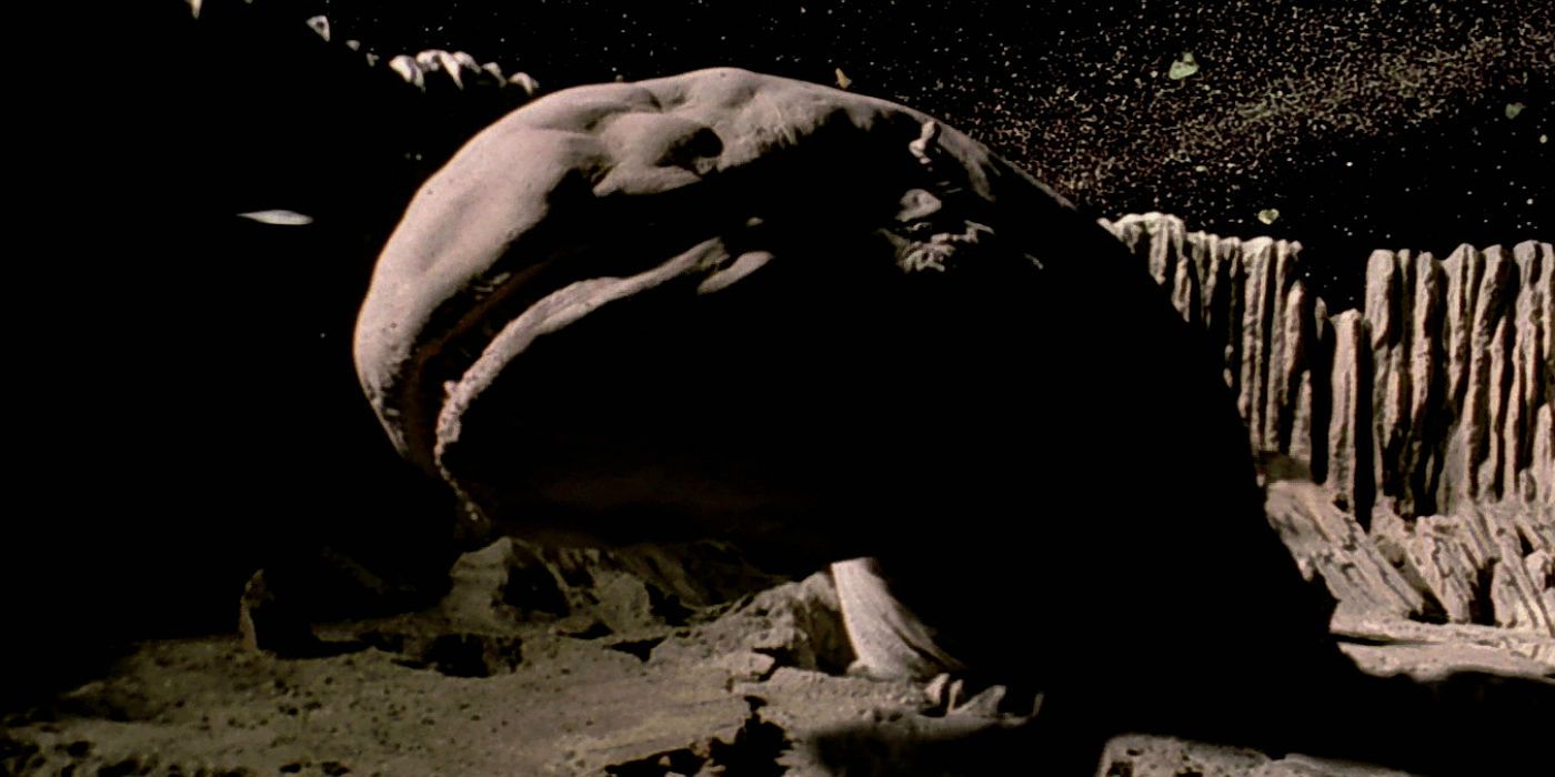 Space Slug coming out of an asteroid from Star Wars