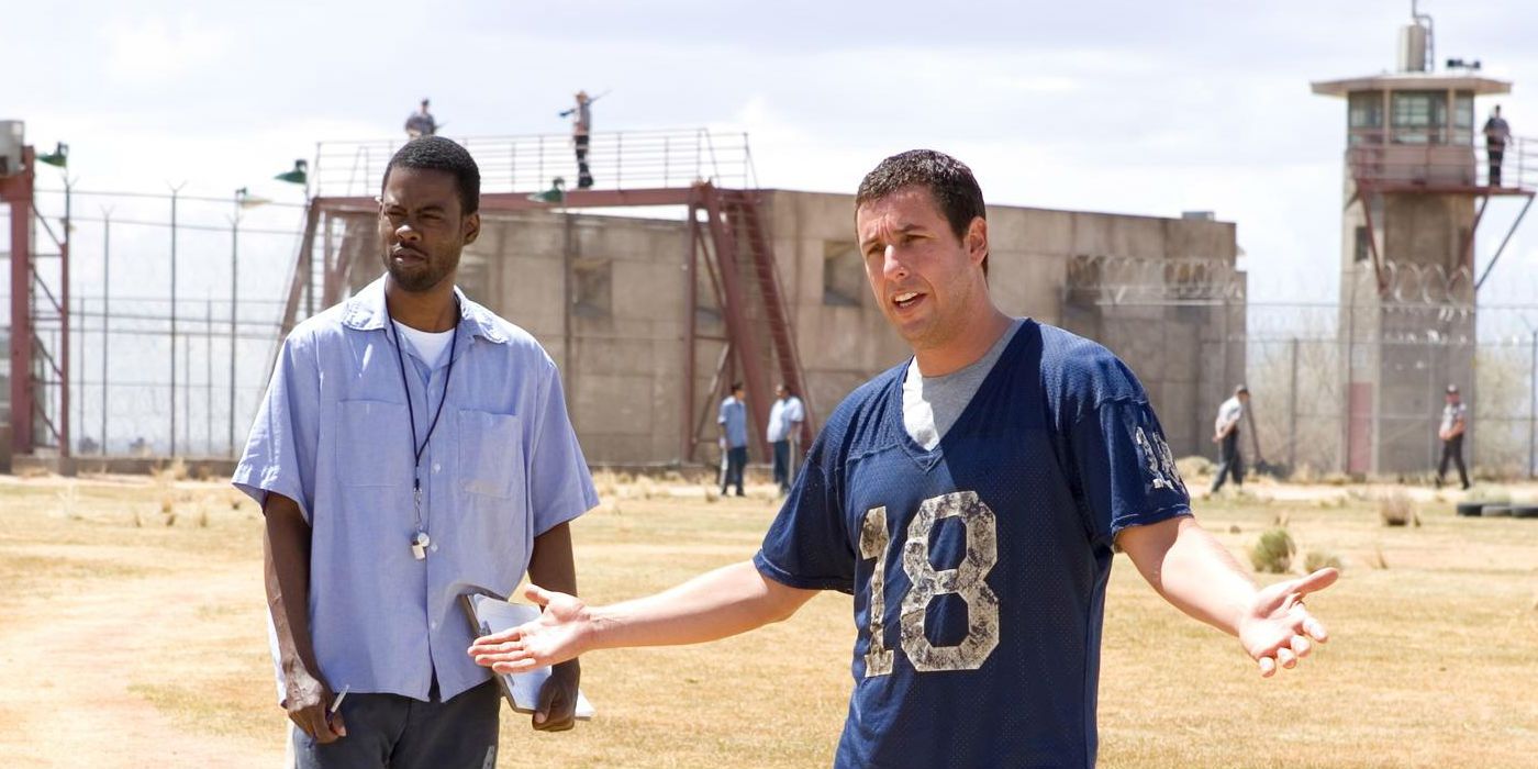 Chris Rock and Adam Sandler in the yard in The Longest Yard