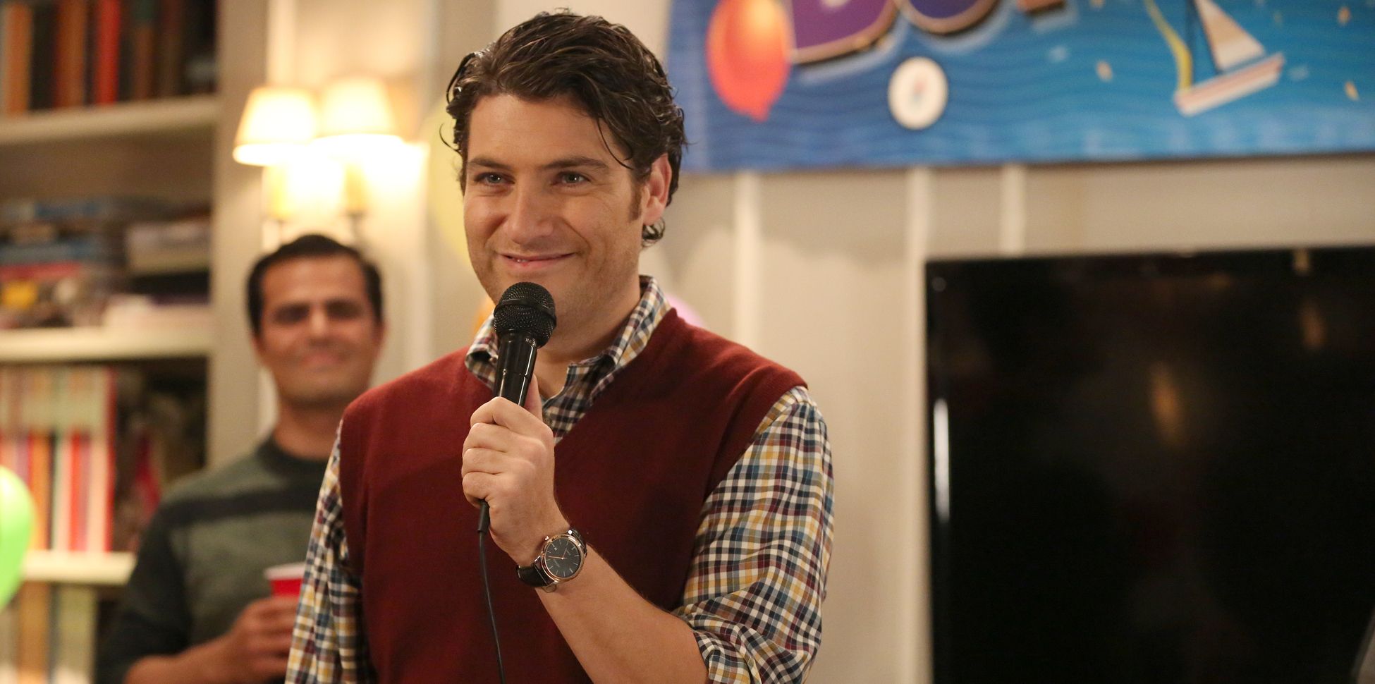 Adam Pally as Peter in The Mindy Project