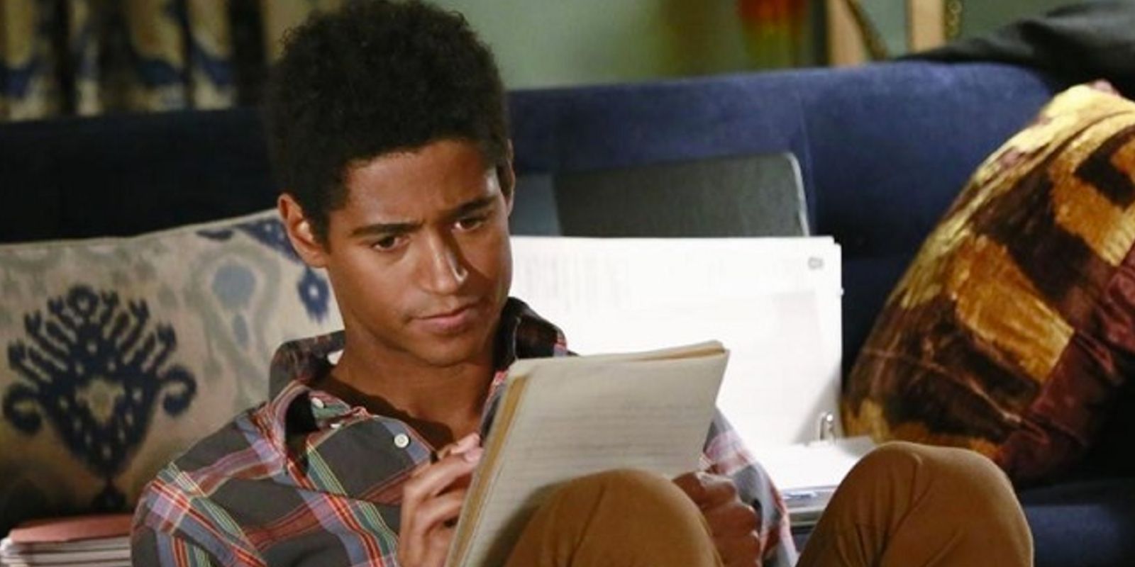 Alfred Enoch In How To Get Away With Murder