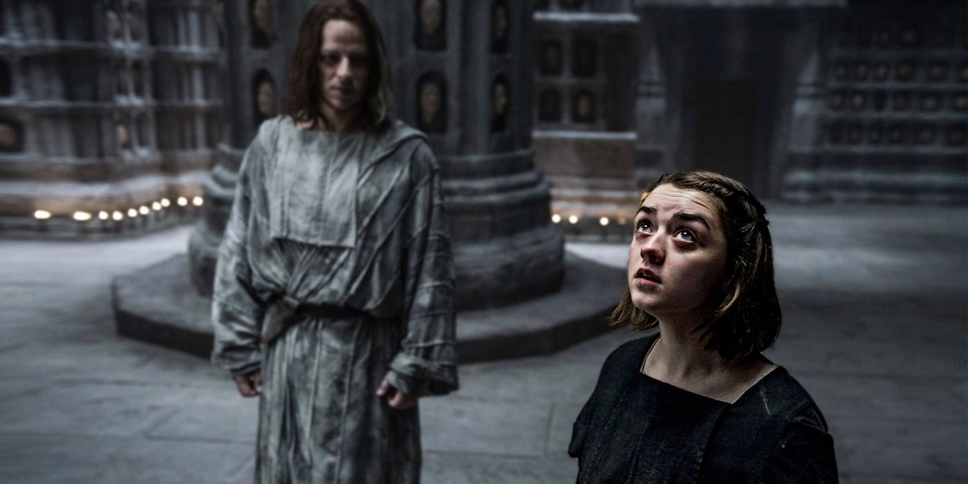 Game of Thrones Arya and Jaqen in the hall of Faceless Men
