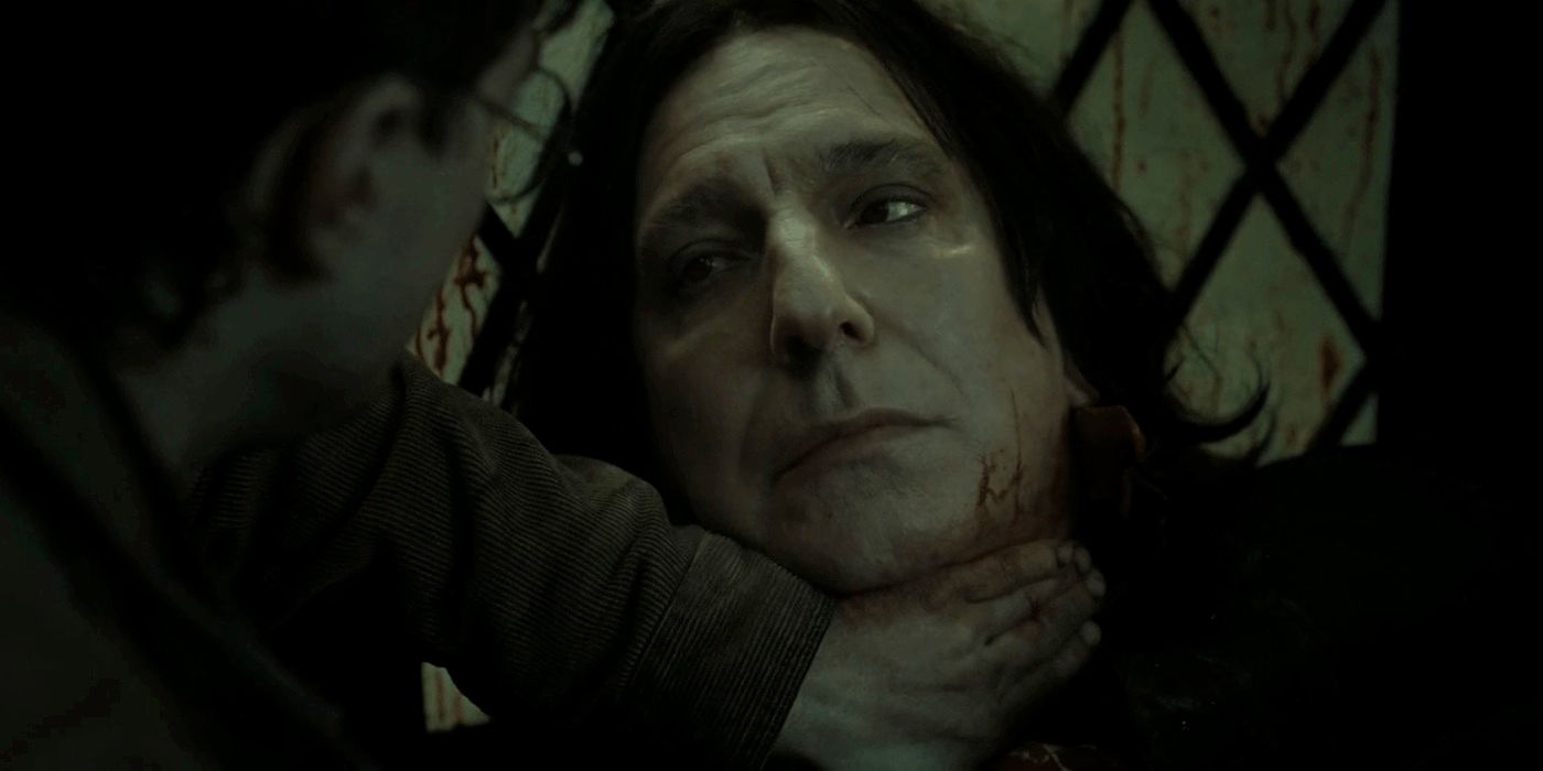 Harry holding a wound on Severus Snape's neck in Harry Potter. 