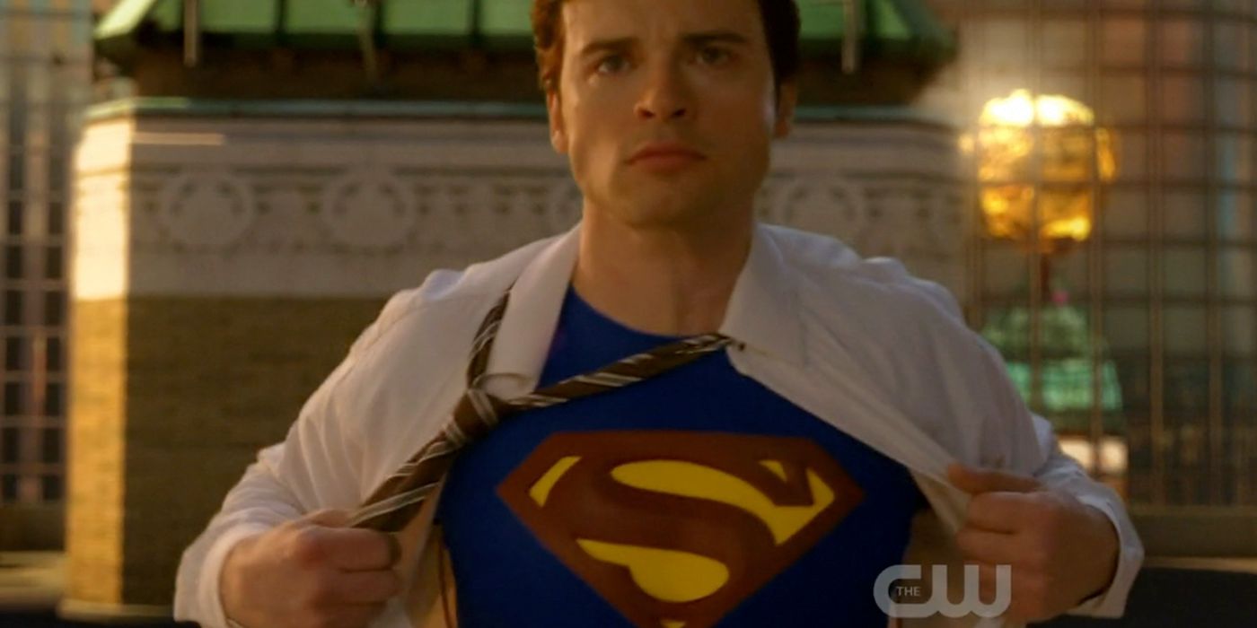 Smallville Clark Kent in the suit