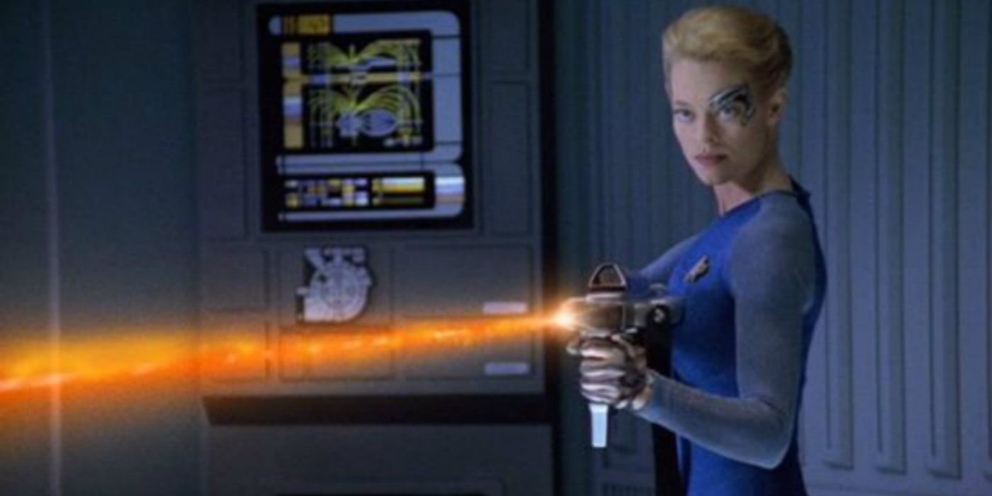 Star Trek Voyager Jeri Ryan Seven of Nine shooting