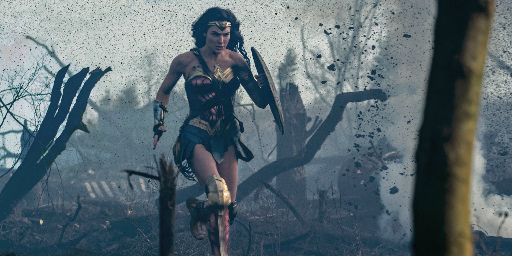 Wonder Woman (Gal Gadot) runs through No Man's Land in Wonder Woman