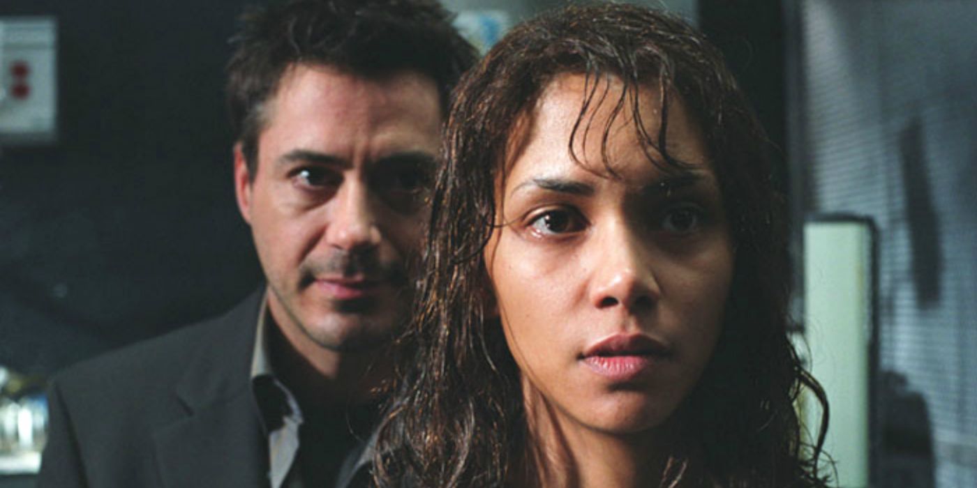 Gothika - Robert Downy Jr and Halle Berry