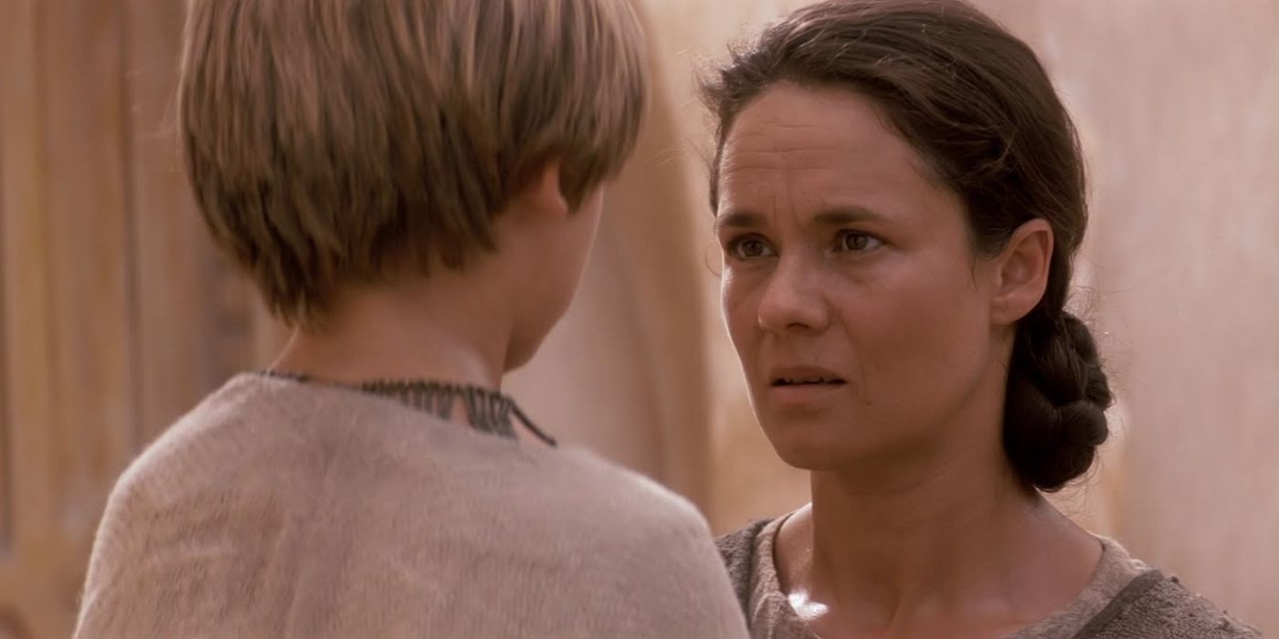Anakin and Shmi Skywalker say goodbye to one another as Anakin leaves to become a Jedi in The Phantom Menace