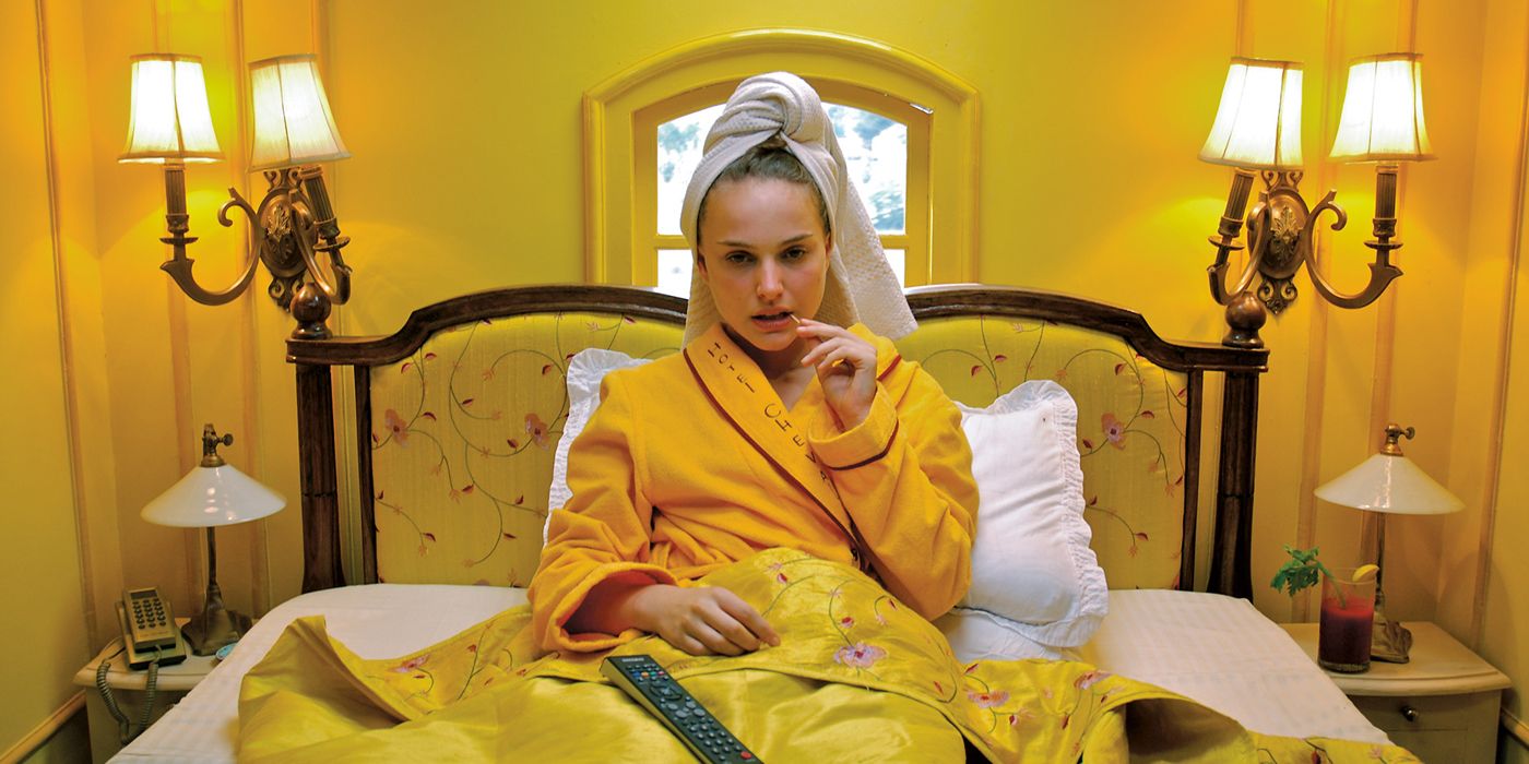 Natalie Portman in a hotel room in The Darjeeling Limited