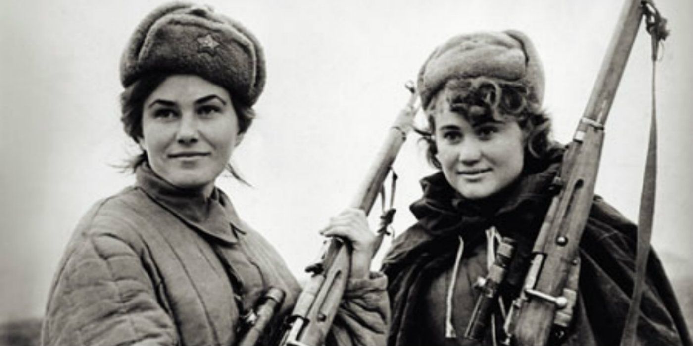 WWII female soldiers