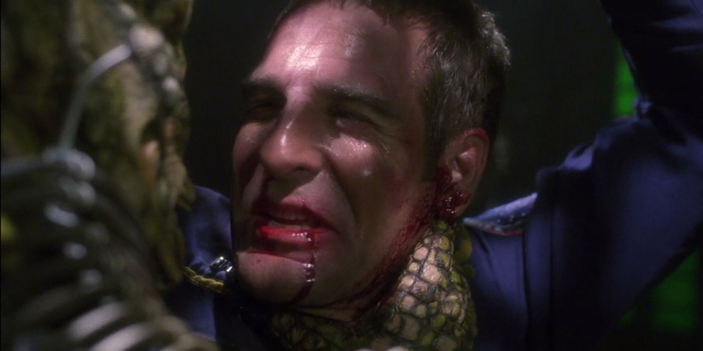 Capitão Jonathan Archer é torturado por Xindi Dolim no episódio "Azati Prime" da 3ª temporada