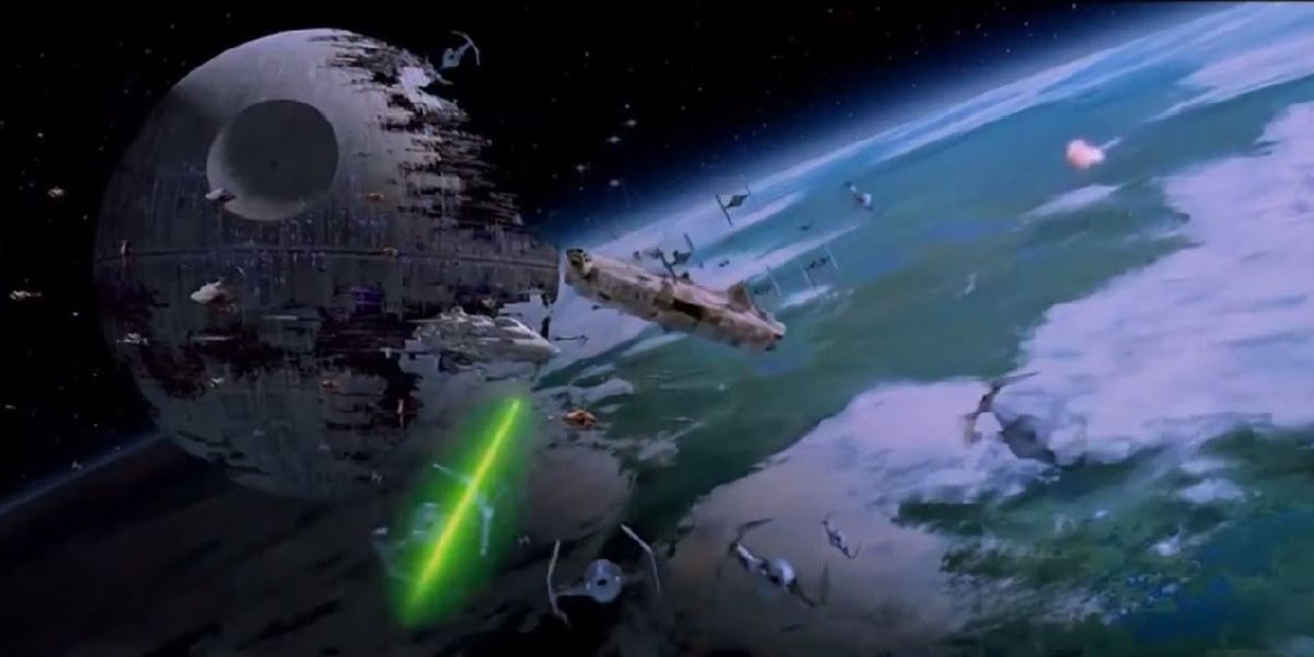 Death Star and spaceship in Return of the Jedi