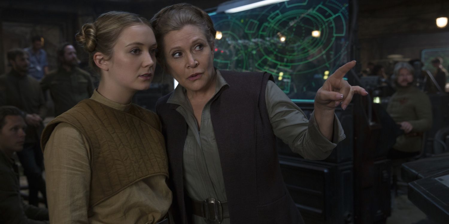 Billie Lourd and Carrie Fisher in The Force Awakens
