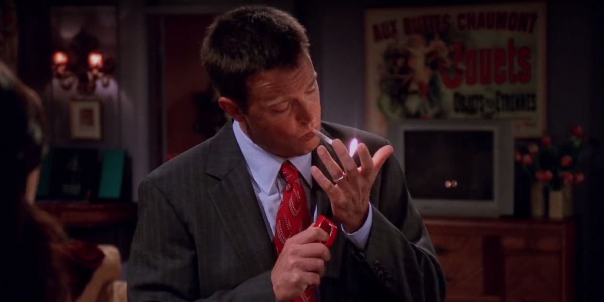 Chandler smoking in Friends 