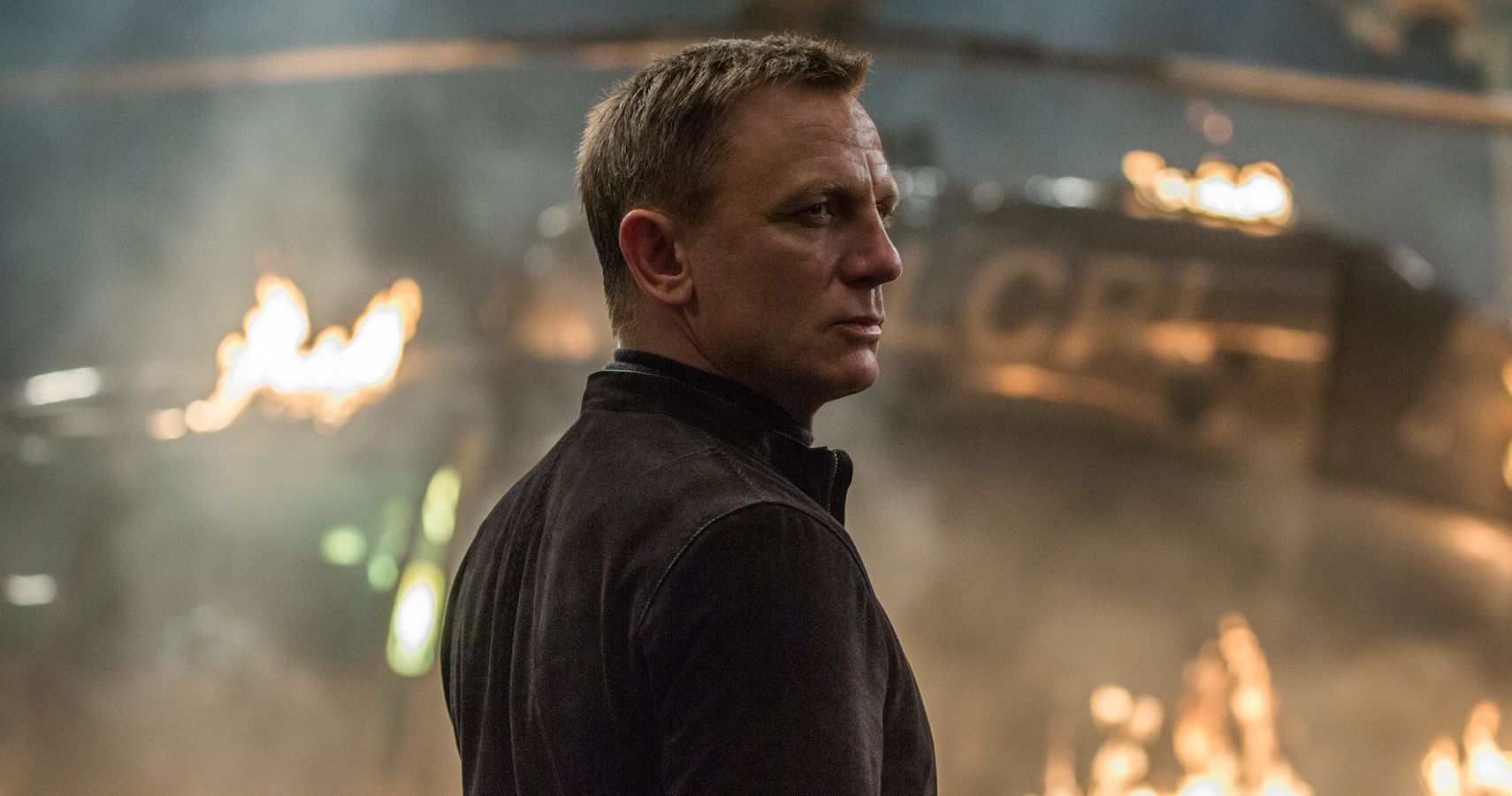 Daniel Craig Confirms Bond 25 Return