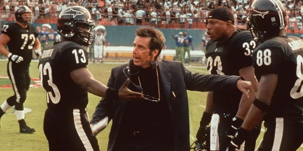 Al Pacino breaks up a fight between football players