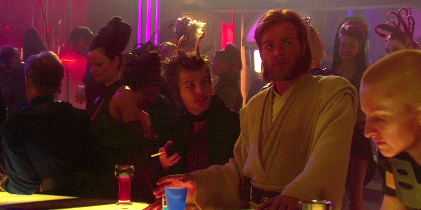 Obi-Wan is offered deathsticks in a bar in Attack of the Clones